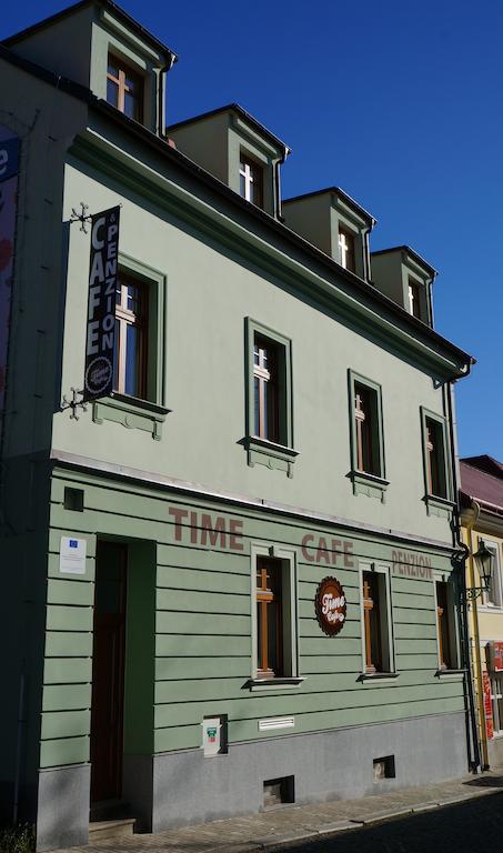 Time Cafe & Penzion Pribram Exterior foto